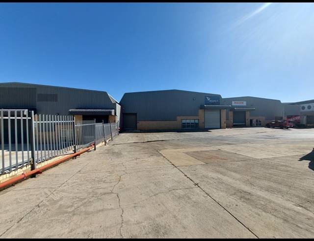 1,696M² WAREHOUSE TO LET IN RANDJESPARK
